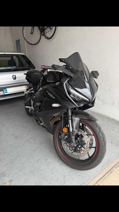 Honda CBR650R 2023 - Full Extras
