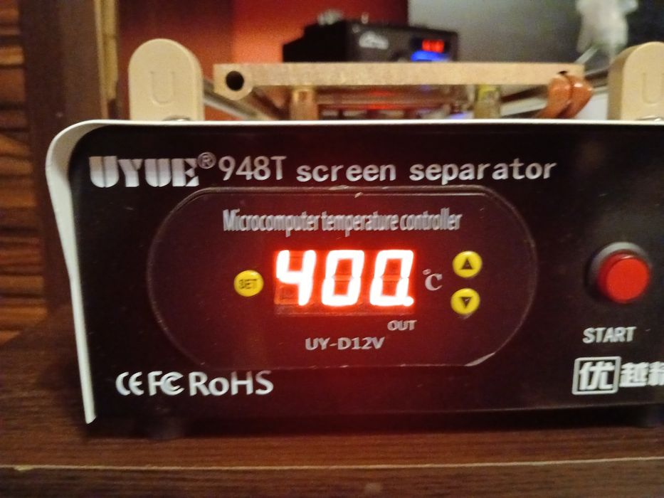 Separator próżniowy LCD UYUE 948T