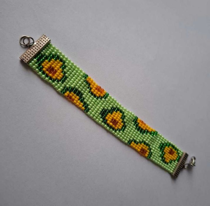 Браслети з бісеру