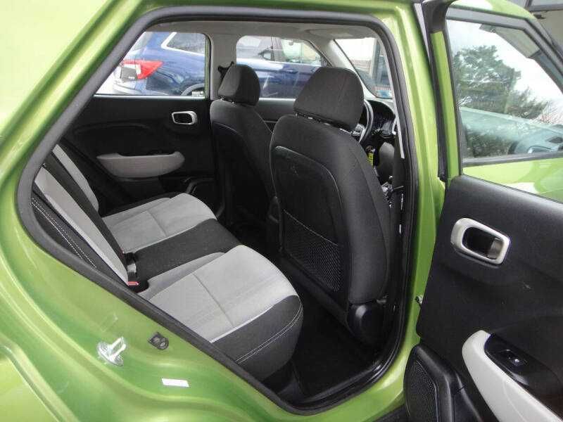 2022 Hyundai Venue SEL