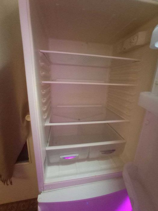 Холодильник з морозильною камерою GORENJE K 337 СLA
