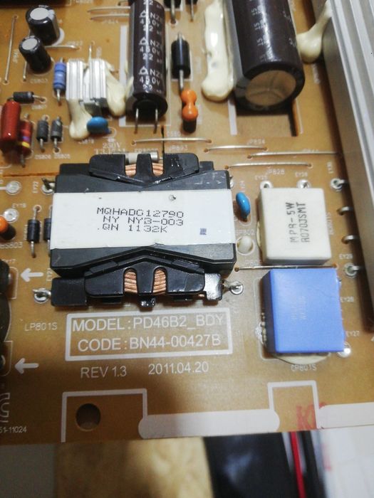 Fonte de alimentação BN44-004. 27B