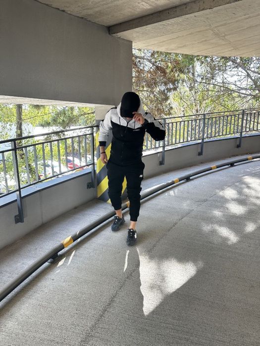 Мужской зимний костюм New Balance с начесом M-XXL с лампасами кофта