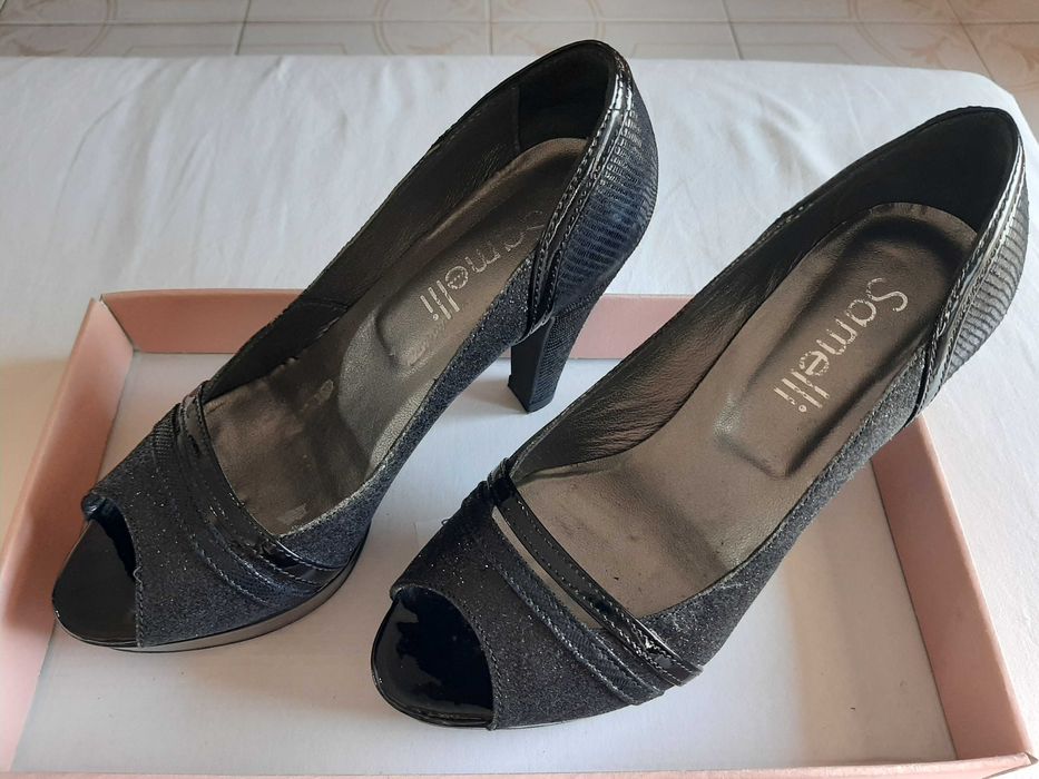 Sapatos de Salto Alto