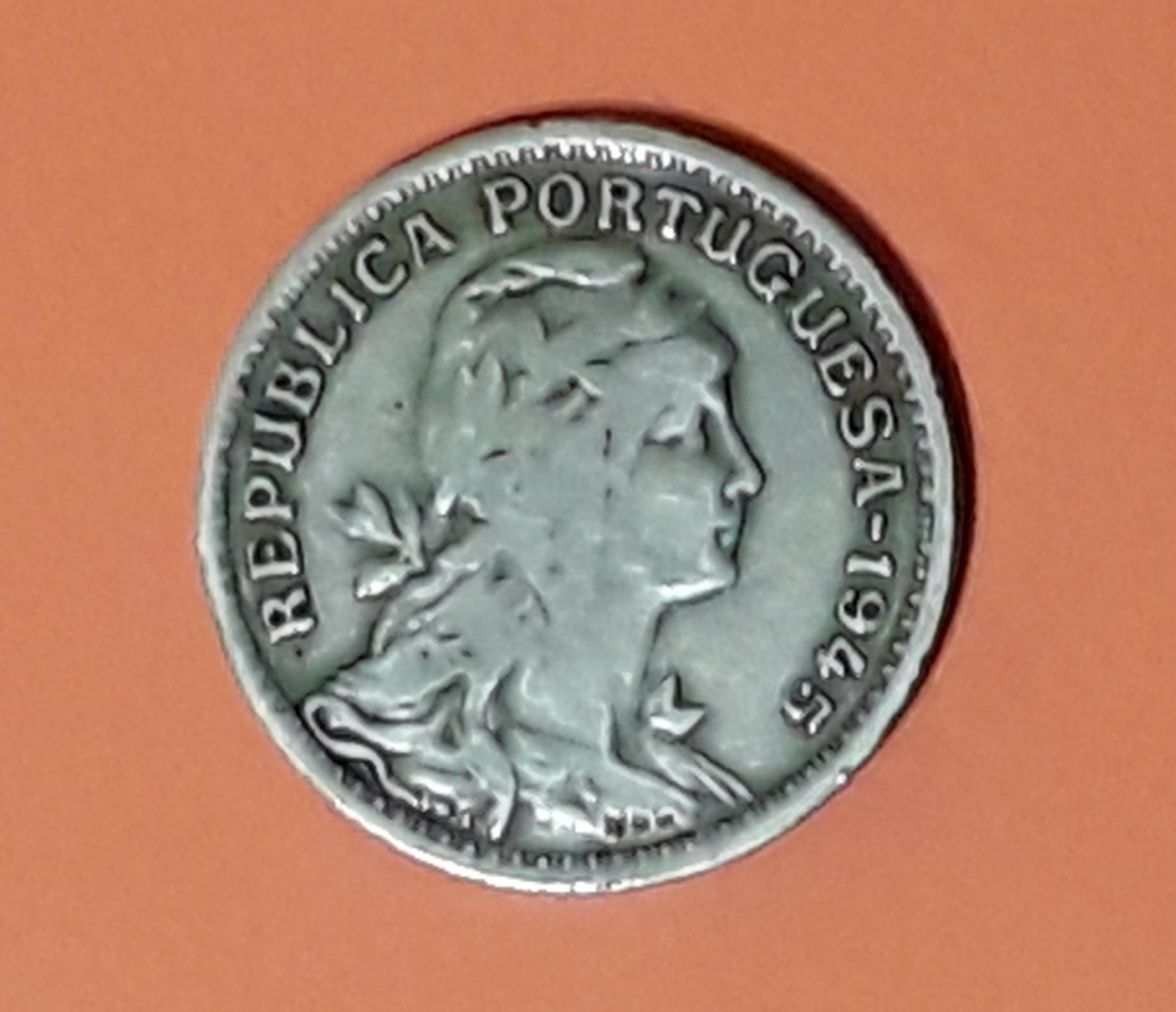 Moeda 50 centavos de 1945 em Alpaca, República Portuguesa