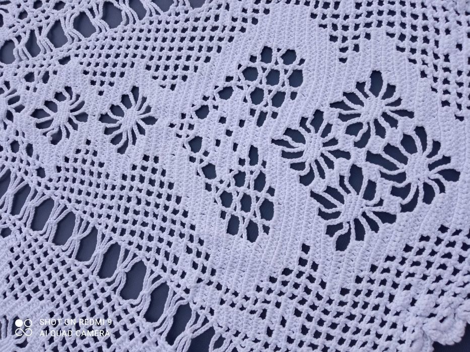 Centro de mesa, em renda - 1,15cm de diâmetro