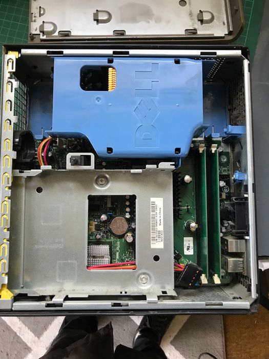 Komputer Dell jednostka centralna i monitor