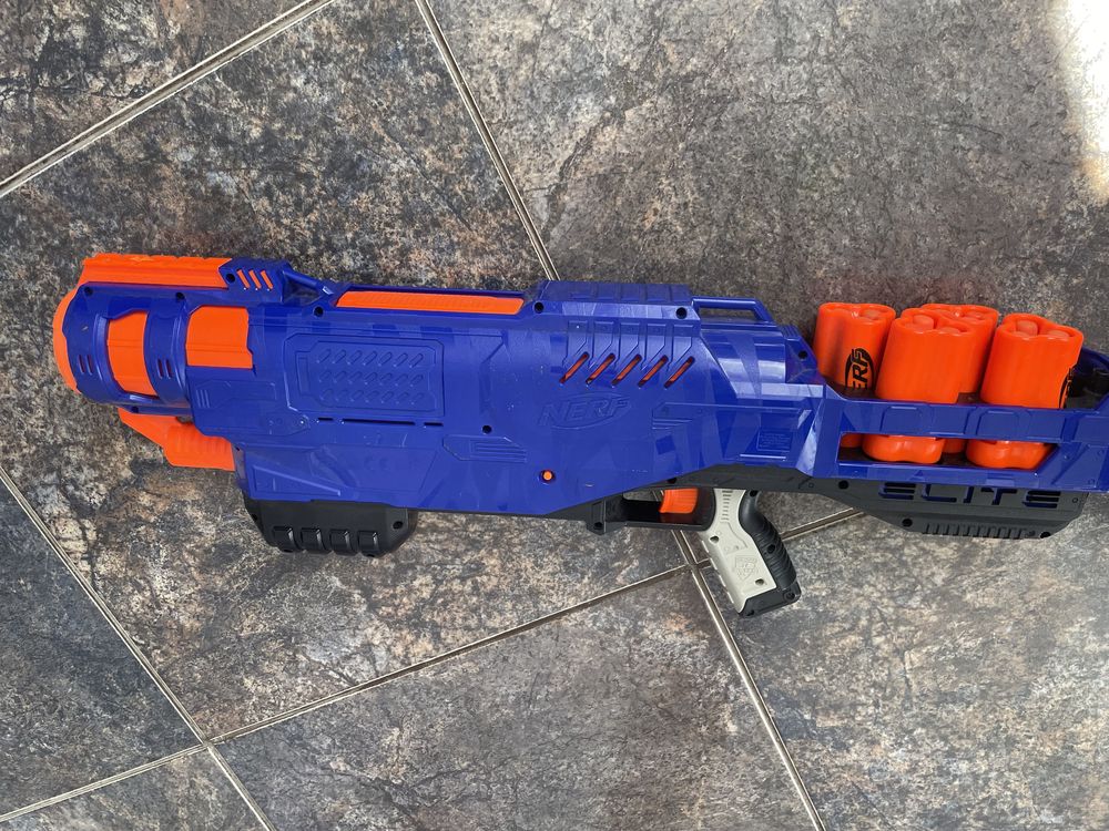 Продаю Nerf