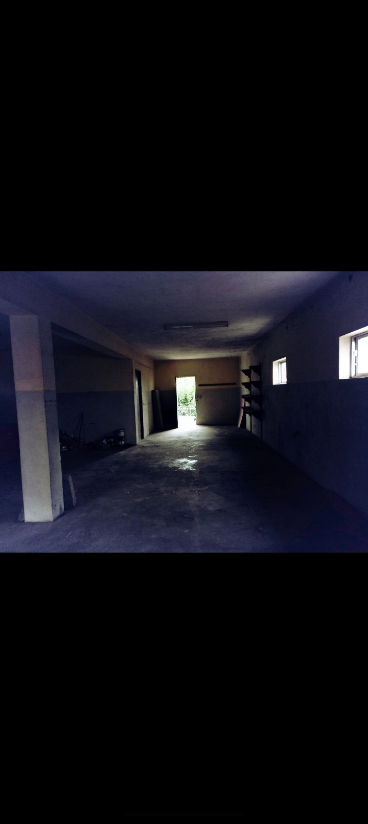 Armazém e garagem