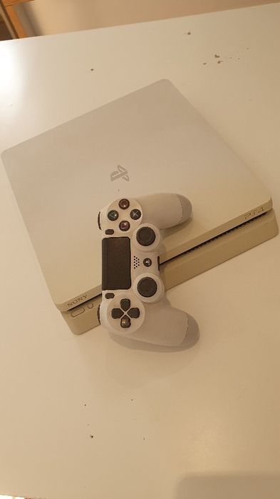 PS4 + Comando + jogo