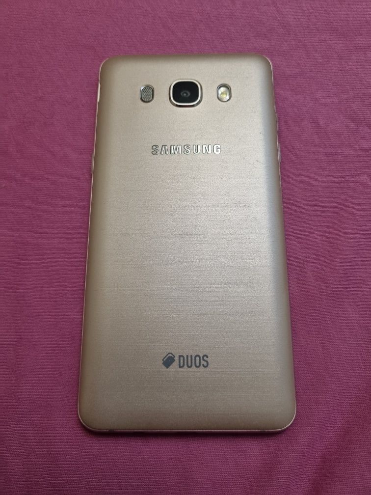 Samsung J5 продам.