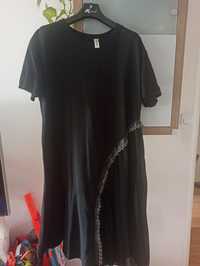 Czarna sukienka mega 46