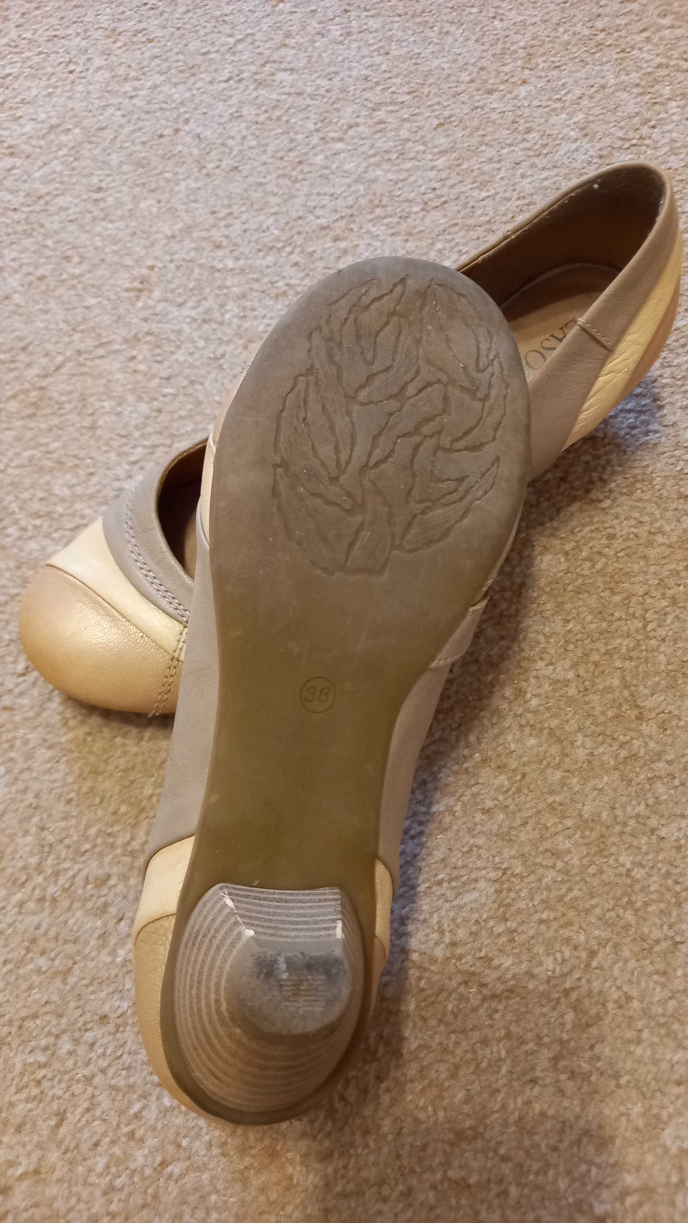 Buty czółenka beżowe Lasocki 38