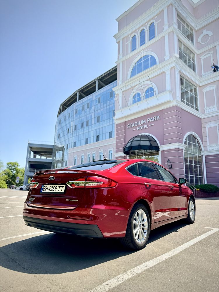 Ford Fusion Plug-in Titanium 2019