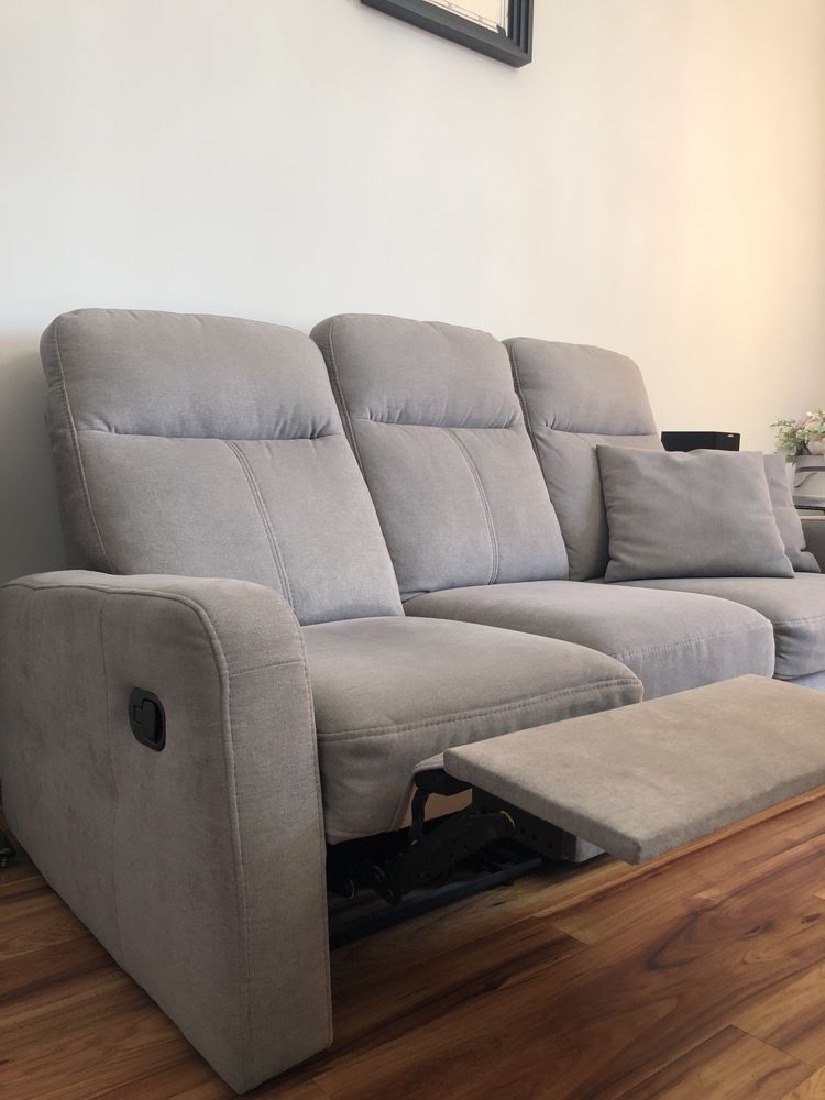 Komplet wypoczynkowy 3+1 sofa trzyosobowa fotel funkcja relaks szary