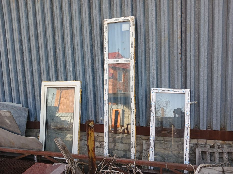 Вікна металопластикові бу, двері дерев'яні окно