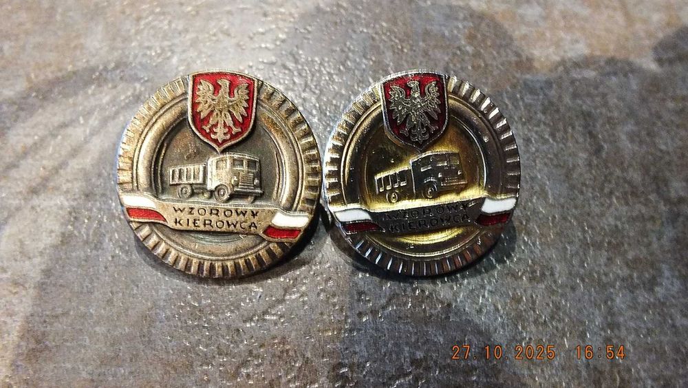 stare odznaki wojskowe wzorowy kierowca