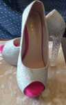 Sapatos de Salto Alto Cristal, Tamanho 38 - Elegância e Brilho