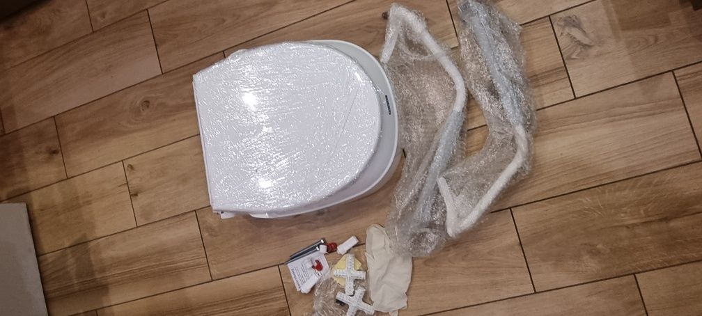 Aqatec nasadka na sedes z podlokietnikami/nowa