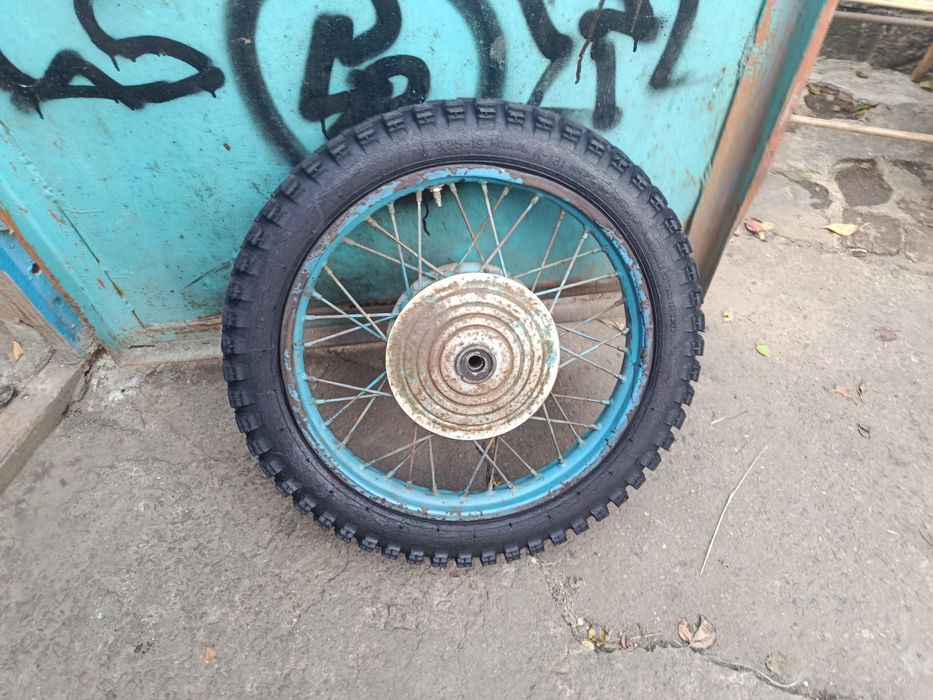 Продаю 2 колеса Иж Юпитер 3