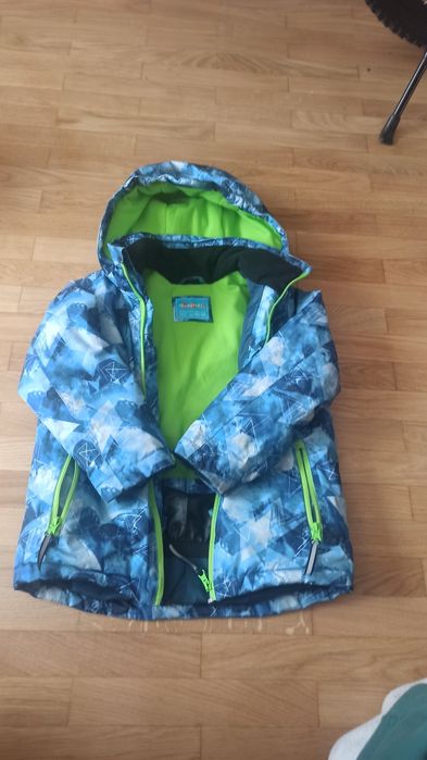 Sprzedam kurtkę zimową rozmiar 110/116 cm