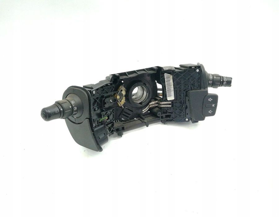 PRZEŁĄCZNIK ZESPOLONY ŚWIATEŁ RENAULT SCENIC II 1.5 DCI 820012772828K4