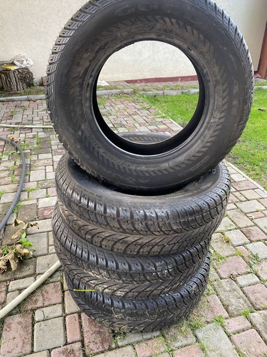 Нова резина п'ятнадцятка