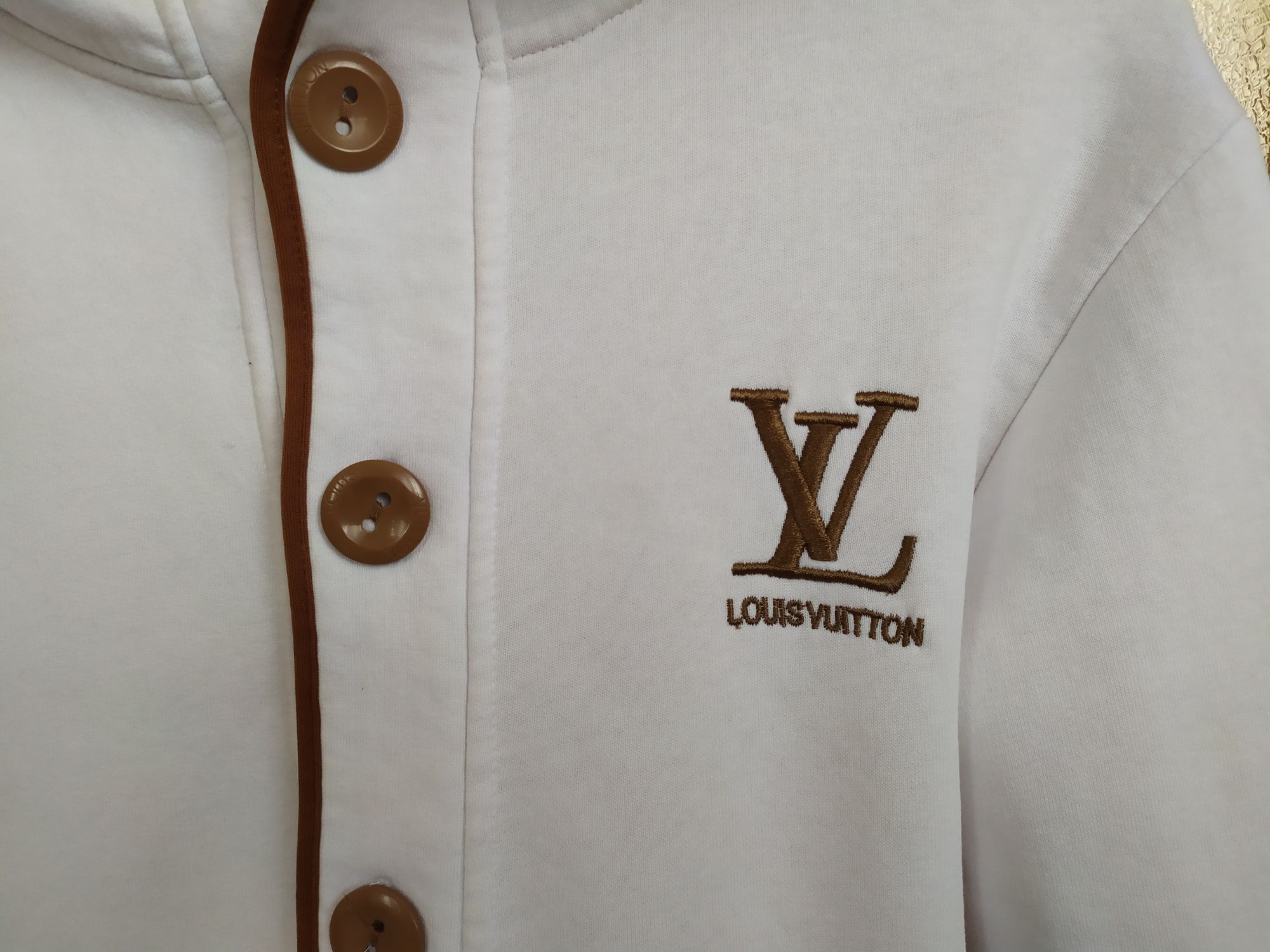 Bluza marki Louis Vuitton rozmiar L Oryginalna.