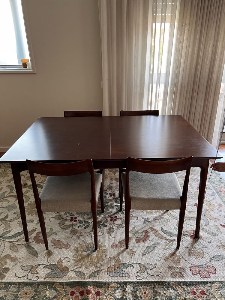 Mesa de jantar extensivel
