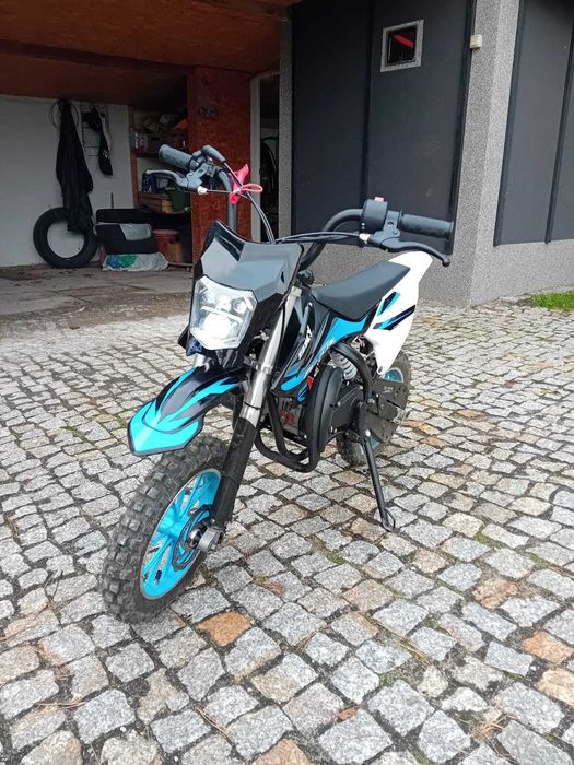 Cross 50 elektryczny starter