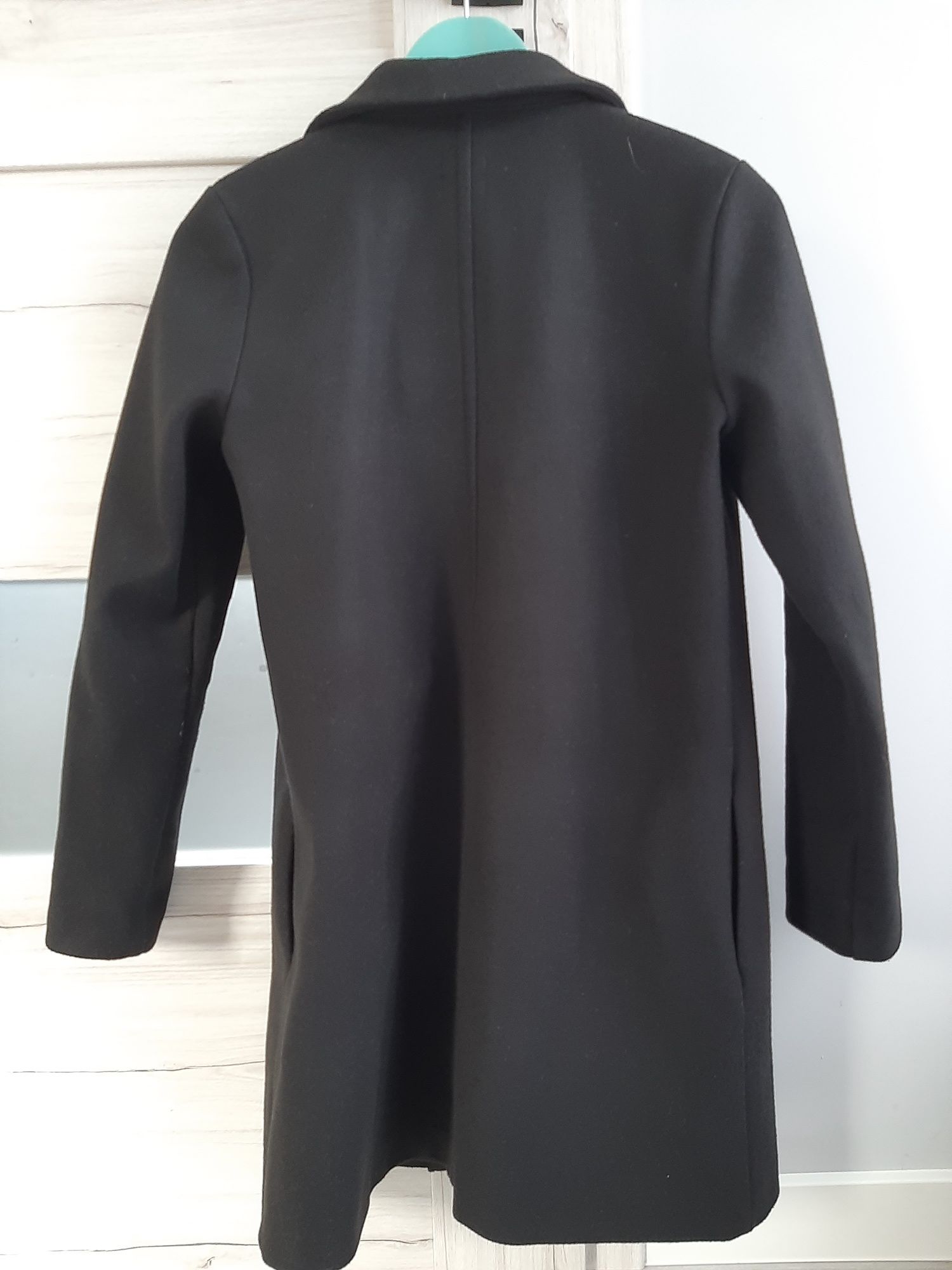 klasyczny czarny płaszcz Zara S