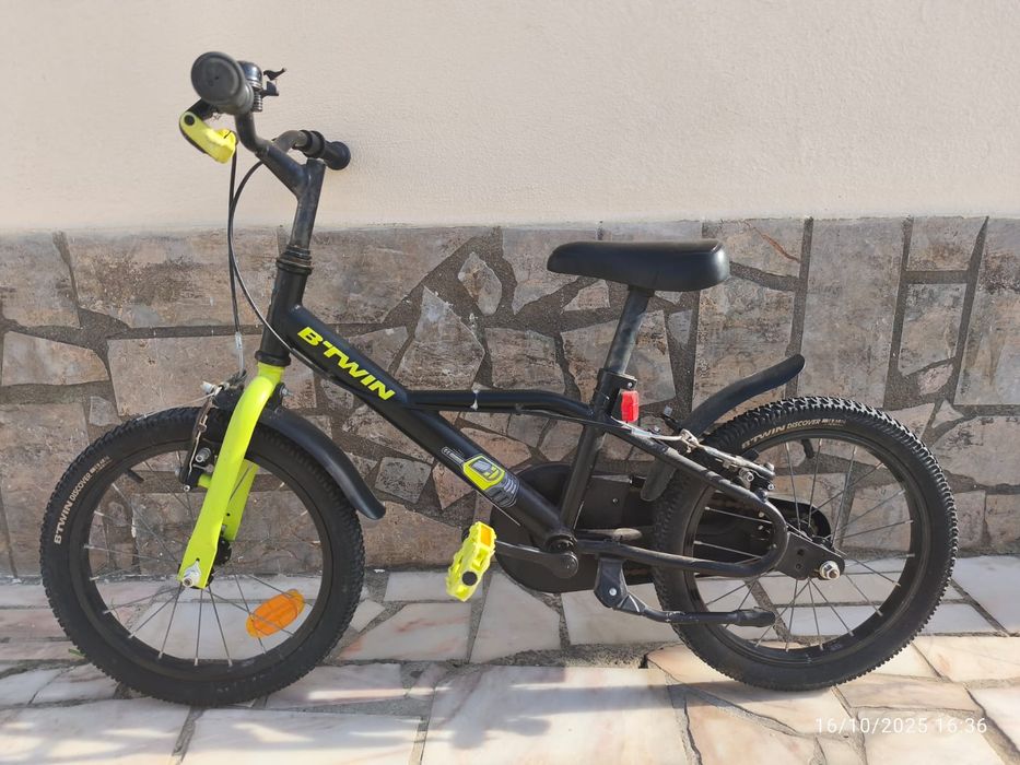 Bicicleta criança 16 BTWIN, em bom estado!