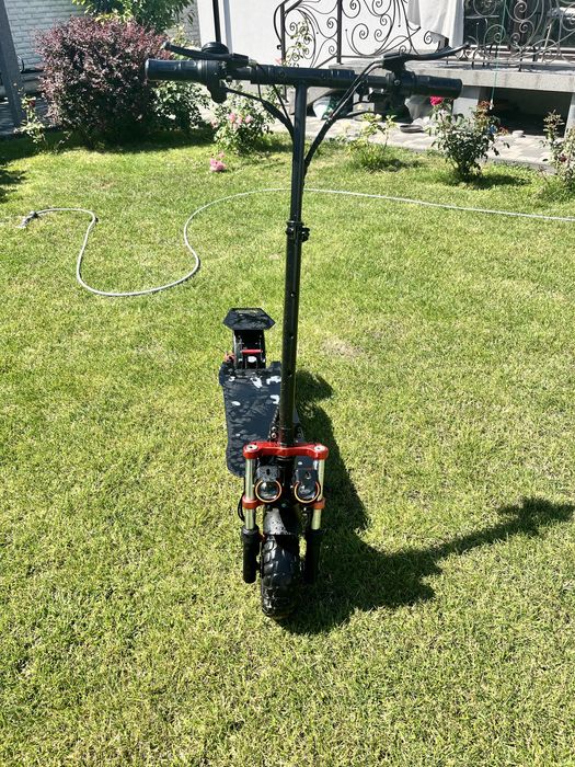 Електросамокат 2 мотора 4000w 70км/г