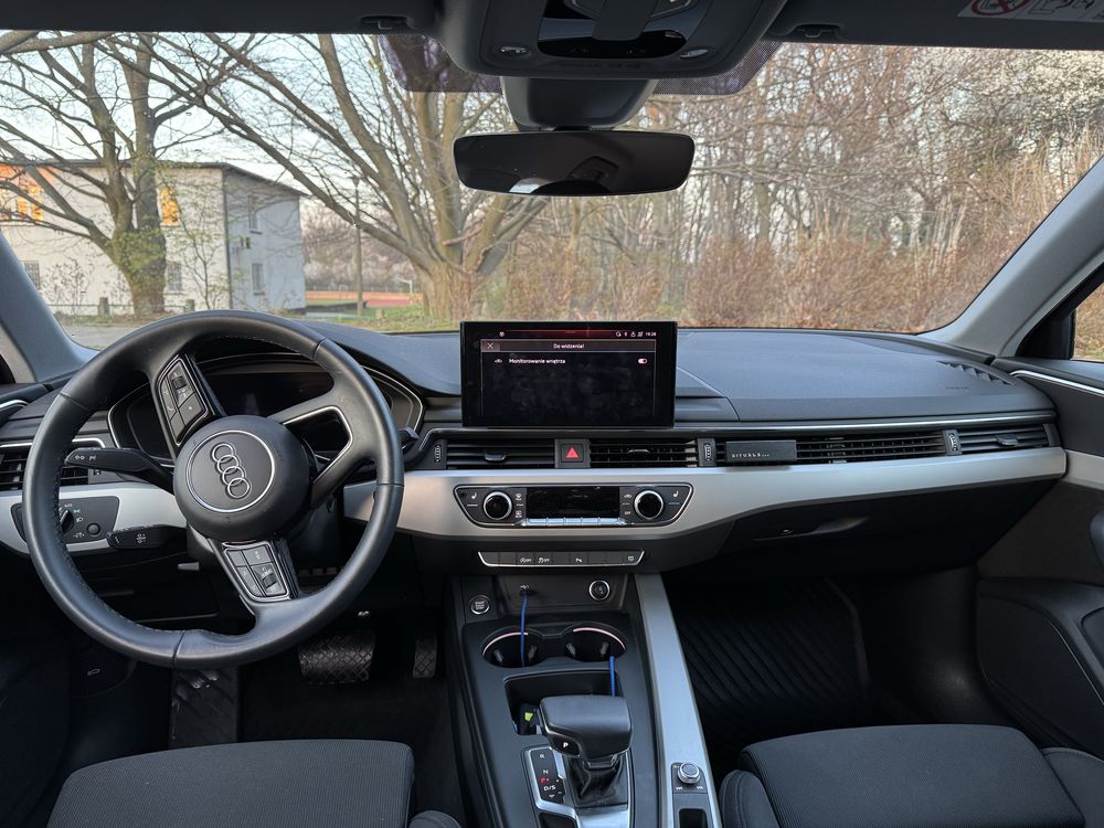Audi A4 2022 2.0 Advanced benzyna leasing