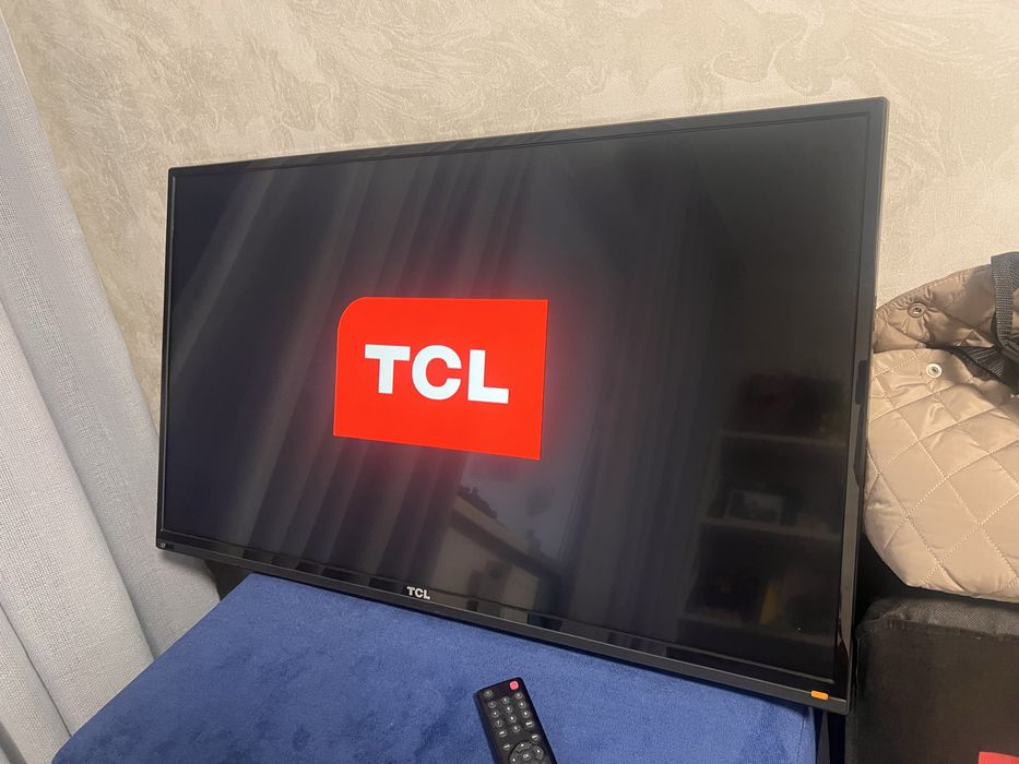 Телевізор TCL 39F3300F