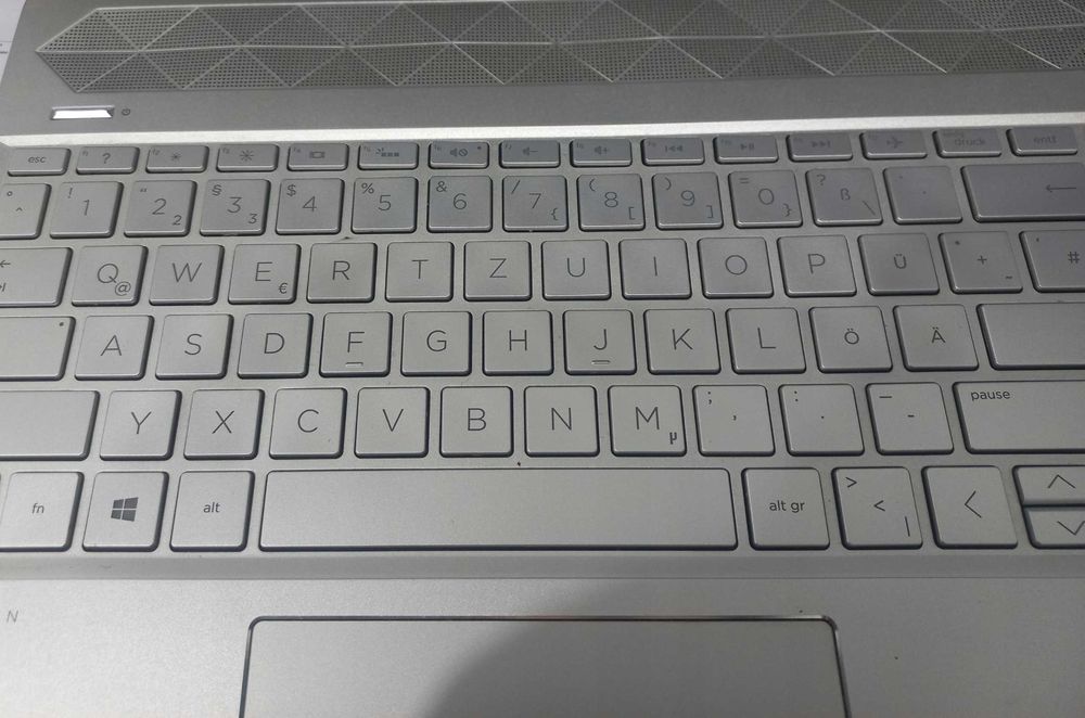 Laptop HP PAVILION Intel Core i5 8GB /512 GB