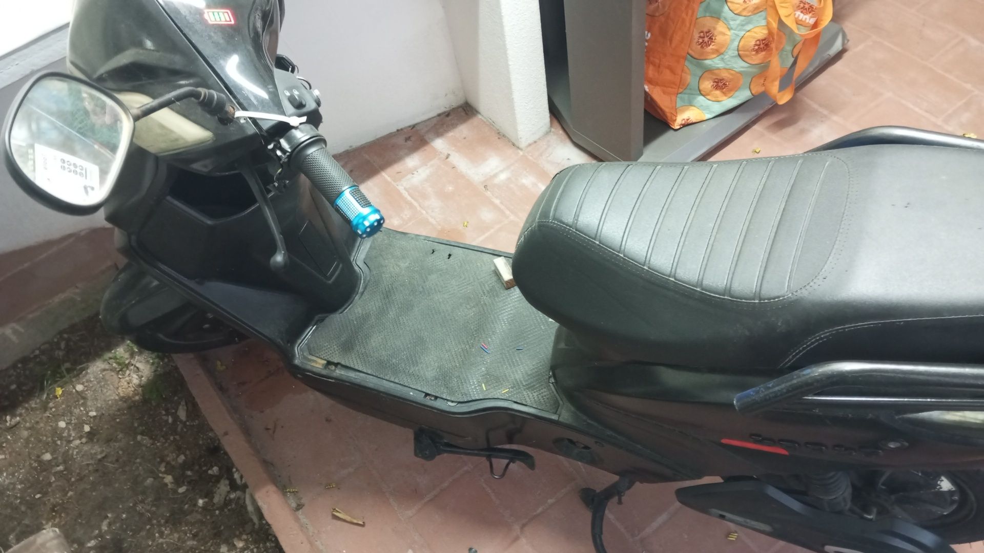 Duas Moto eléctrica