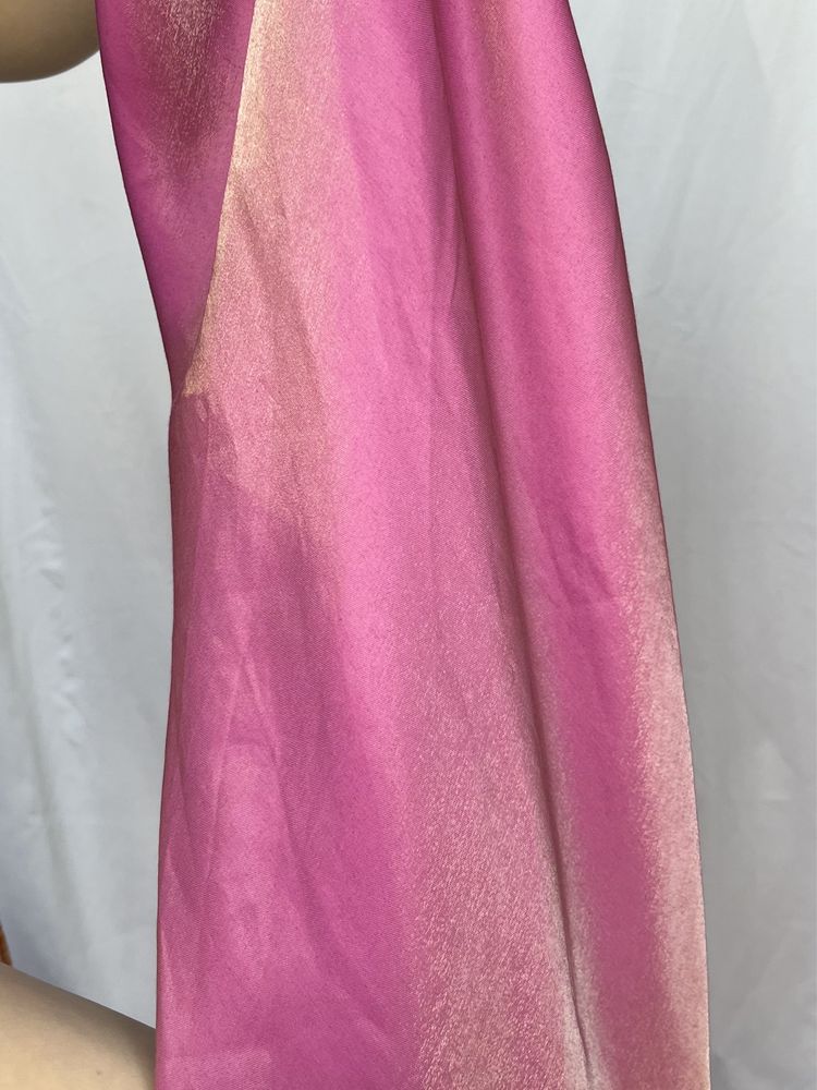 Opalizujaca długa rózowa sukienka yessica xs