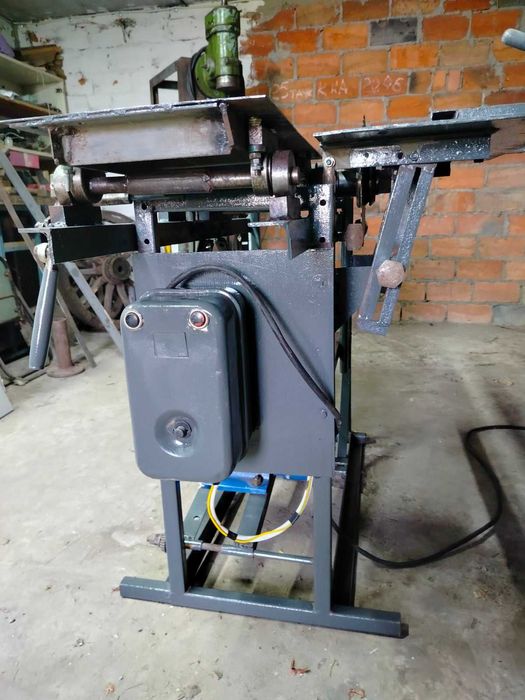 Деревообробативающий станок