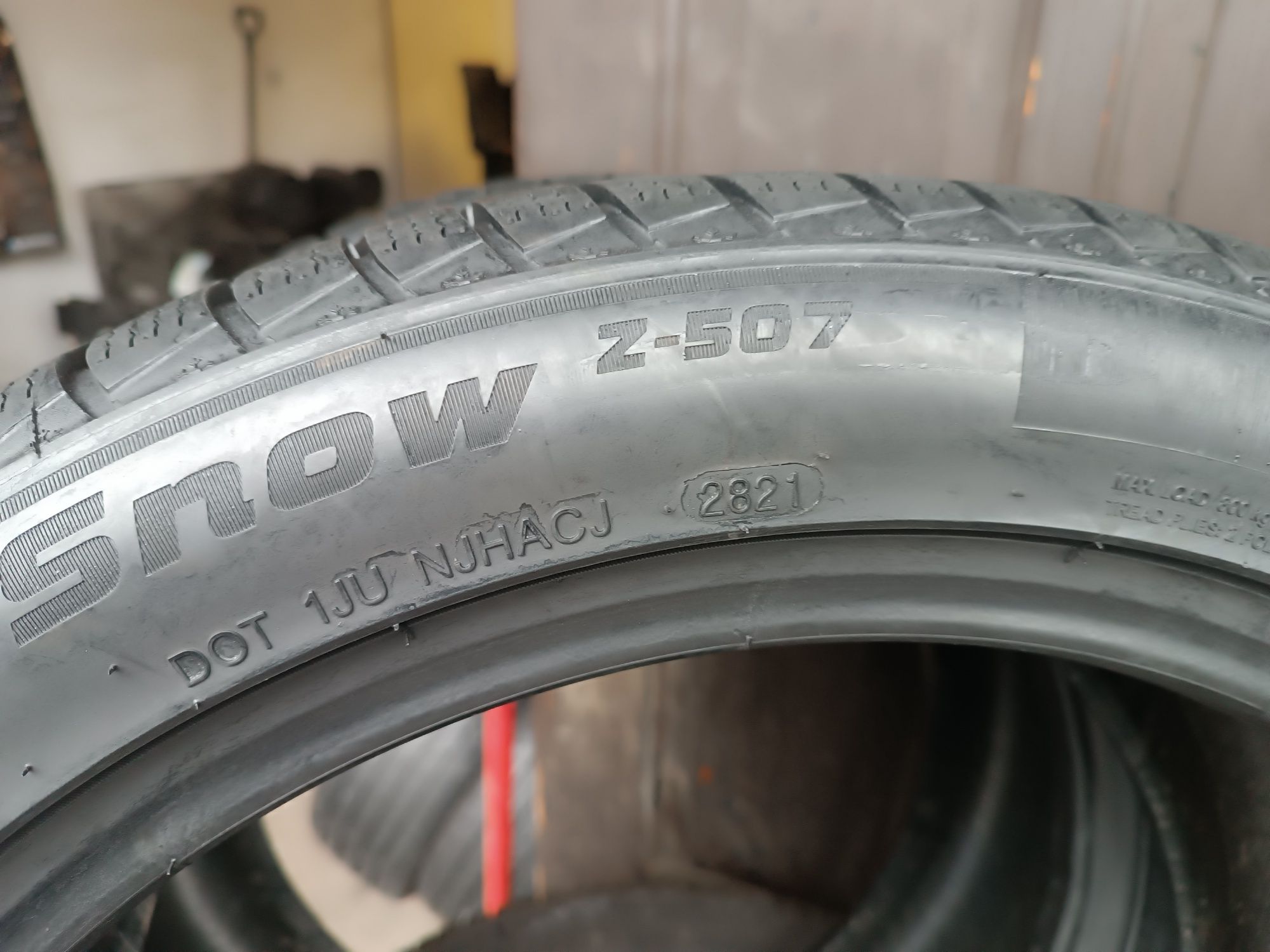 Sprzedam bardzo ładne Opony 245/45 r18