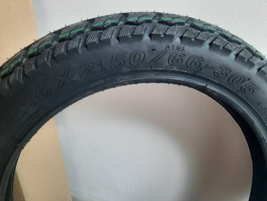 Opona 16 x 2,50 do przystawki elektrycznej