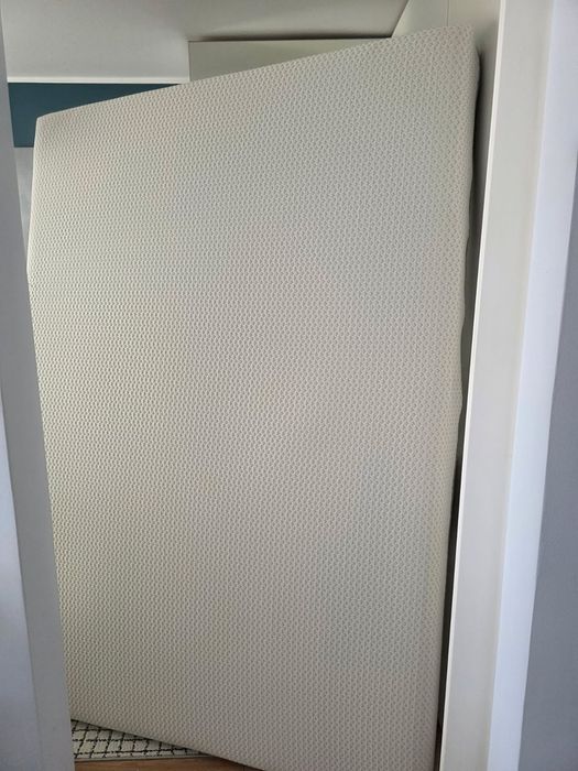 Materac 140x200 jak nowy