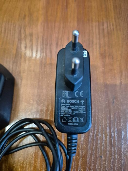 Зарядний пристрій Bosch GAL 1210 CV