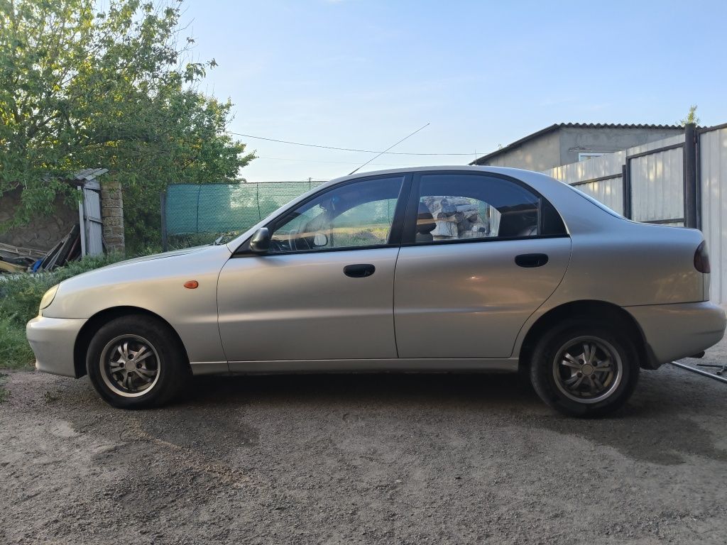 Daewoo Lanos 1.5