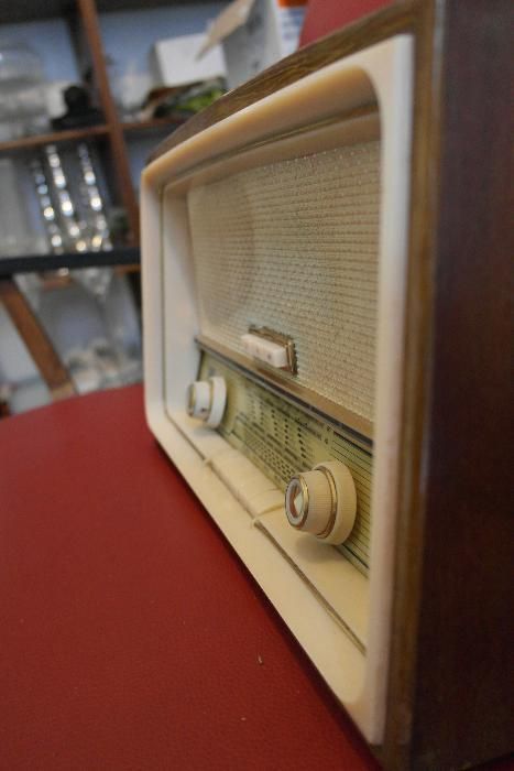 Rádio Vintage Philips Type B3X64A /72