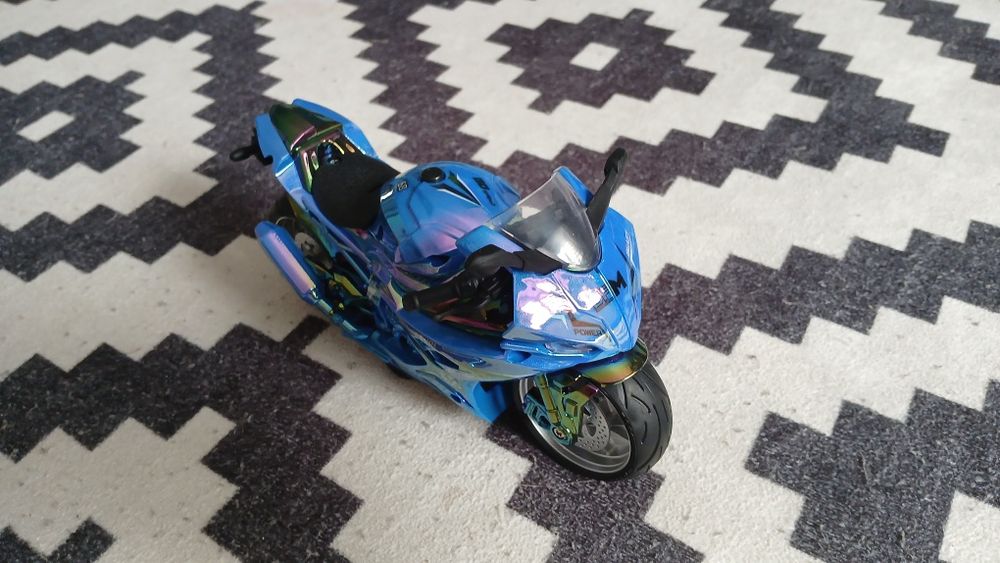 Продаю іграшкового мотоцикла