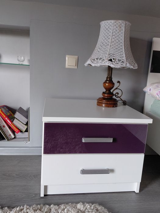 Szafka nocna z Agata Meble