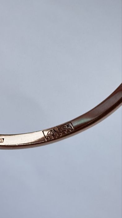 Кольцо золотое 585, р.19 вес 2,03 каблучка