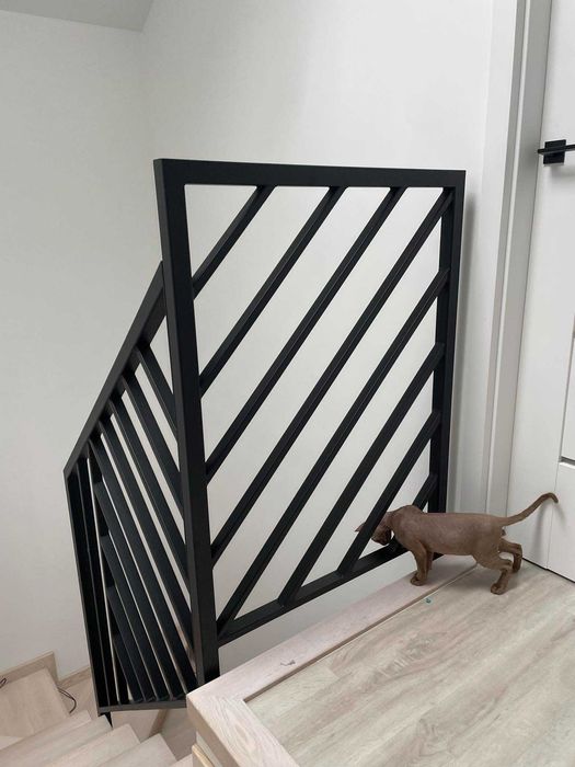 balustrada schodowa czarna, barierka stalowa, loft,