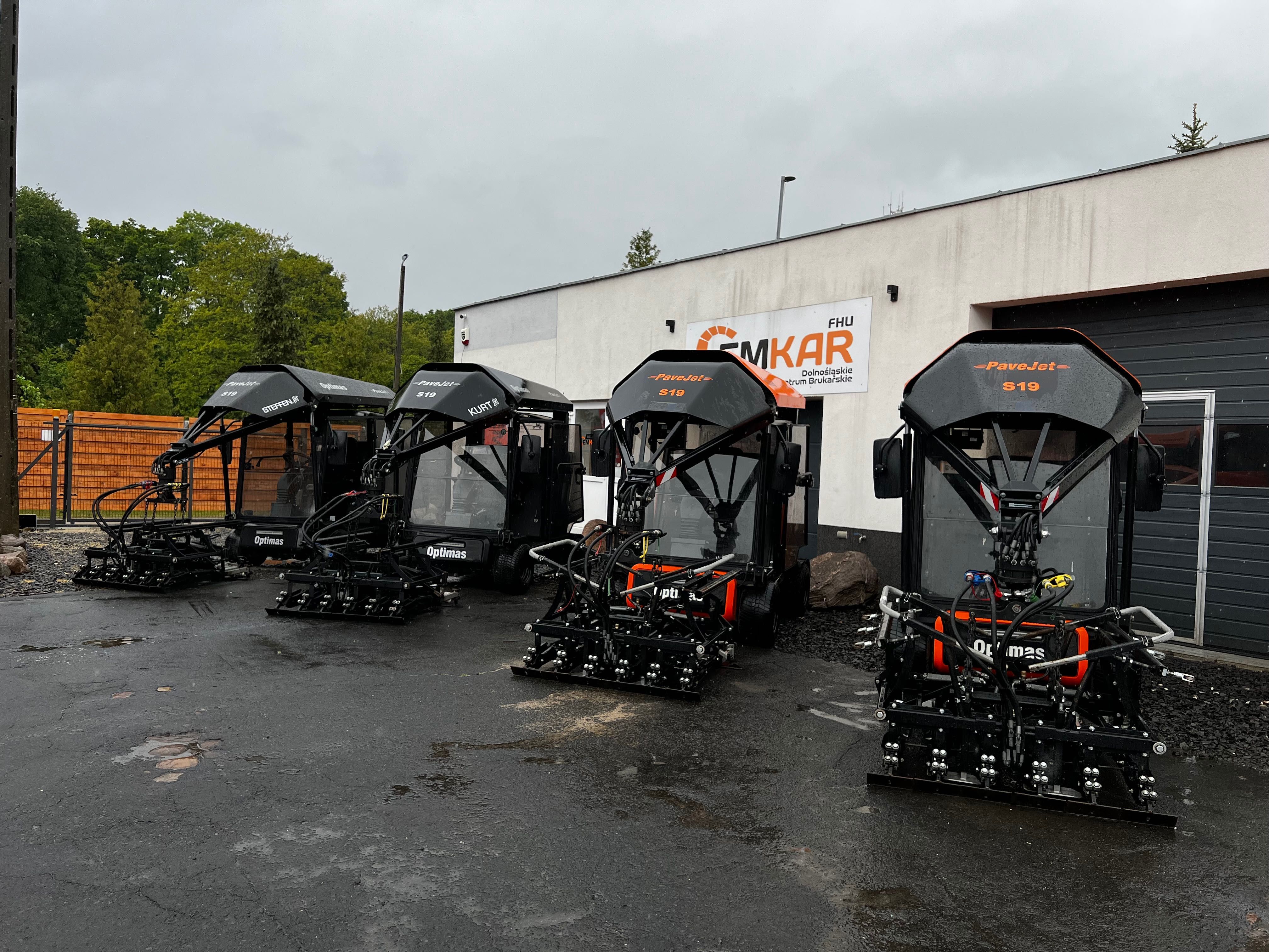 S19 OPTIMAS Układarka do Kostki z Niemiec  Black Edition od Emkar